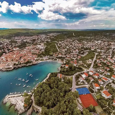 3 Bedroom Lovely In * Malinska