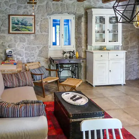 3 Bedroom Lovely In Malinska